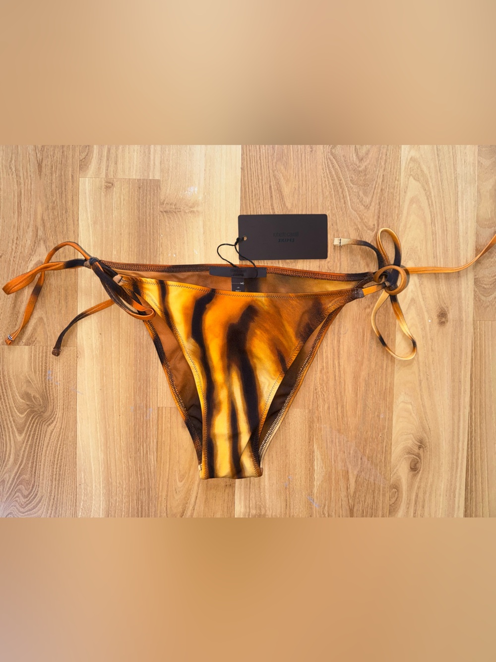 SKIMS Roberto Cavalier Dipped Tie Bottom in tiger face print size Large